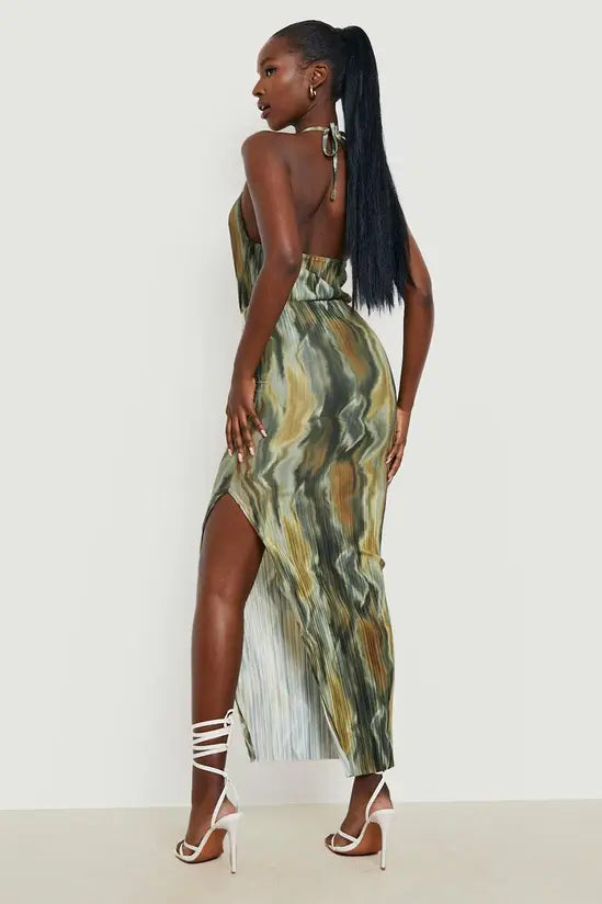 boohoo Printed Plisse Maxi Dress