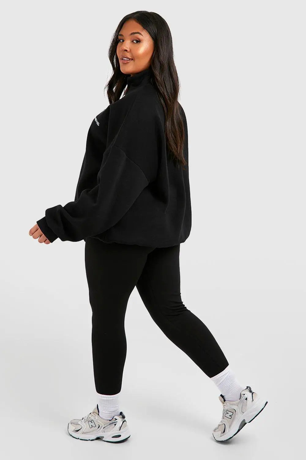Boohoo  - Plus DSGN Studio Oversized Half Zip Sweatshirt And Legging Set