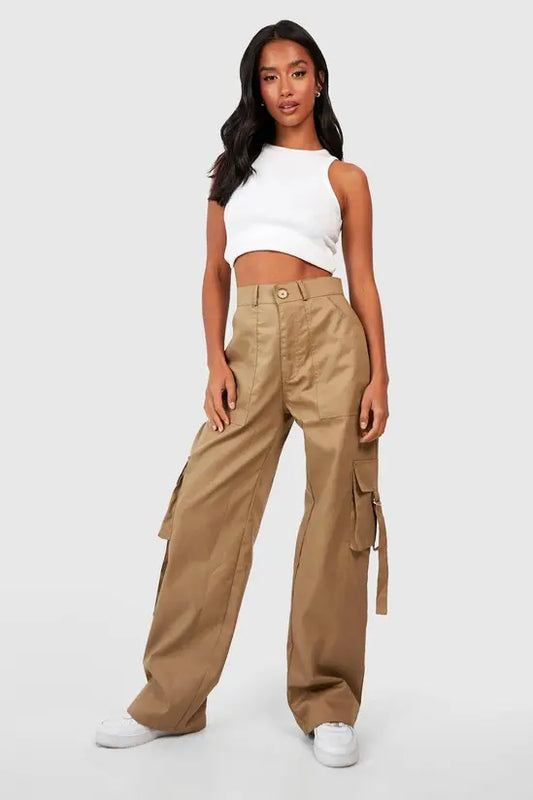 boohoo Petite Wide Leg Tab Detail Cargo Trouser