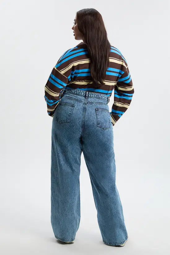 boohoo Plus High Waist Bum Shaper Wide Leg Jean