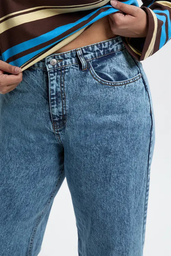 boohoo Plus High Waist Bum Shaper Wide Leg Jean