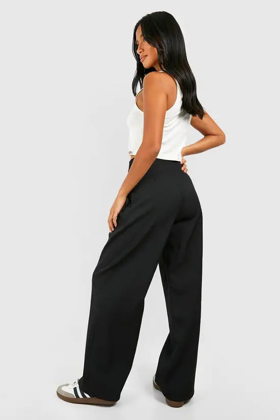 boohoo Petite Tailored Relaxed Woven Trouser