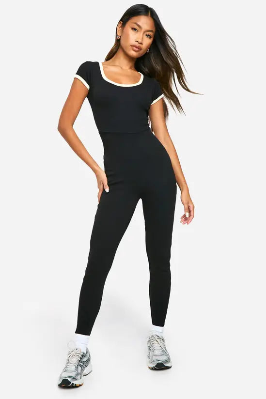Boohoo - Premium Rib Contrast Scoop Neck Jumpsuit