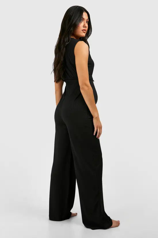 Boohoo - Maternity Rib Belted Sleeveless Lounge Jumpsuit