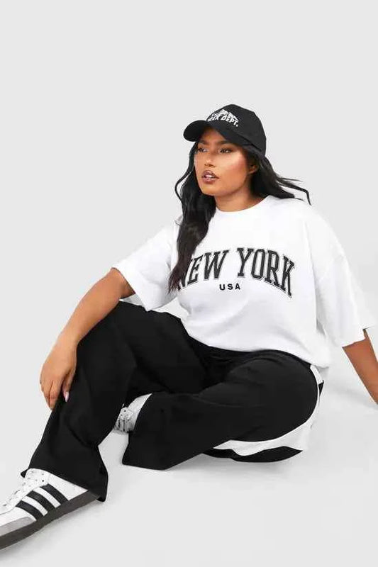 Boohoo Plus New York Oversized T-Shirt