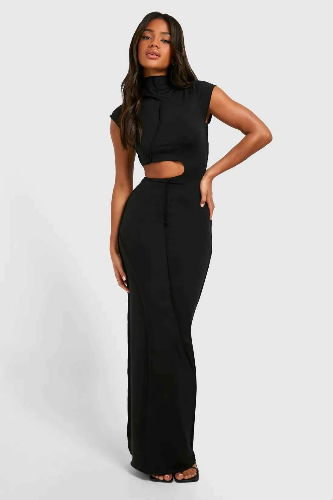 Boohoo - Exposed Seam Cut Out Maxi Dress