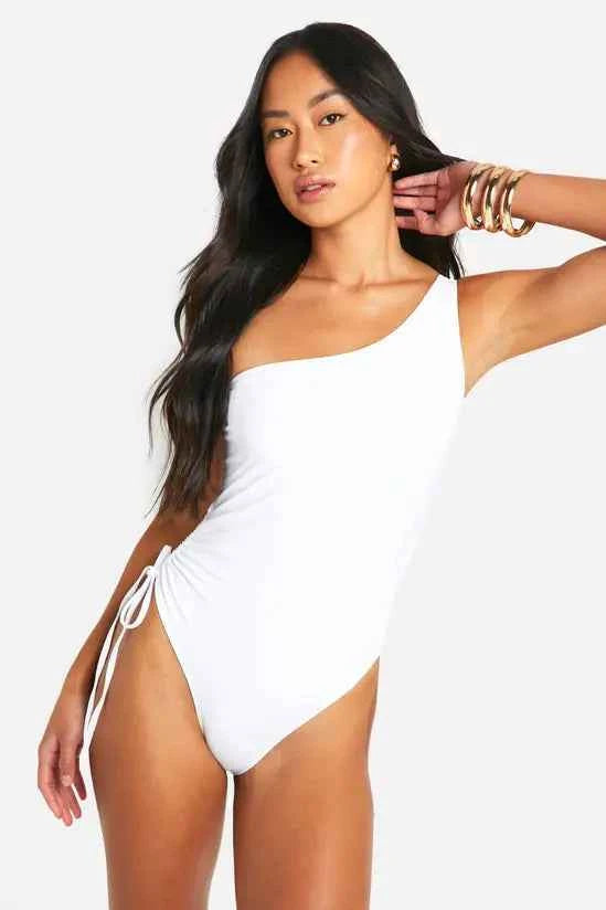 boohoo One Shoulder Ruched Sides Swimsuit