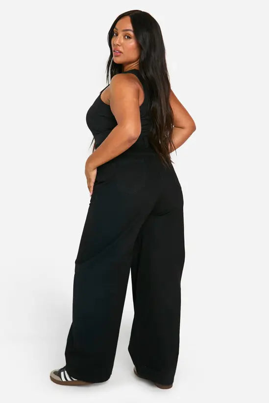 Boohoo Basics Plus Straight Leg Jeans