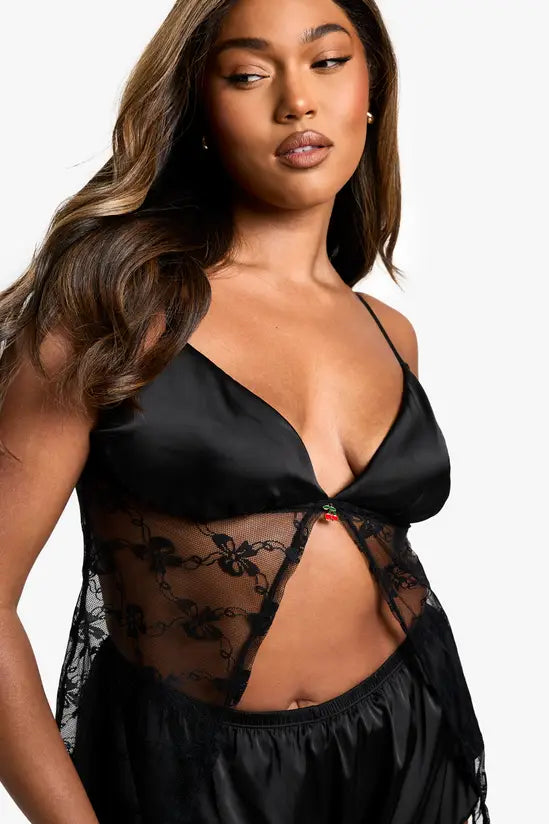 boohoo Plus Cherry Trim Cami