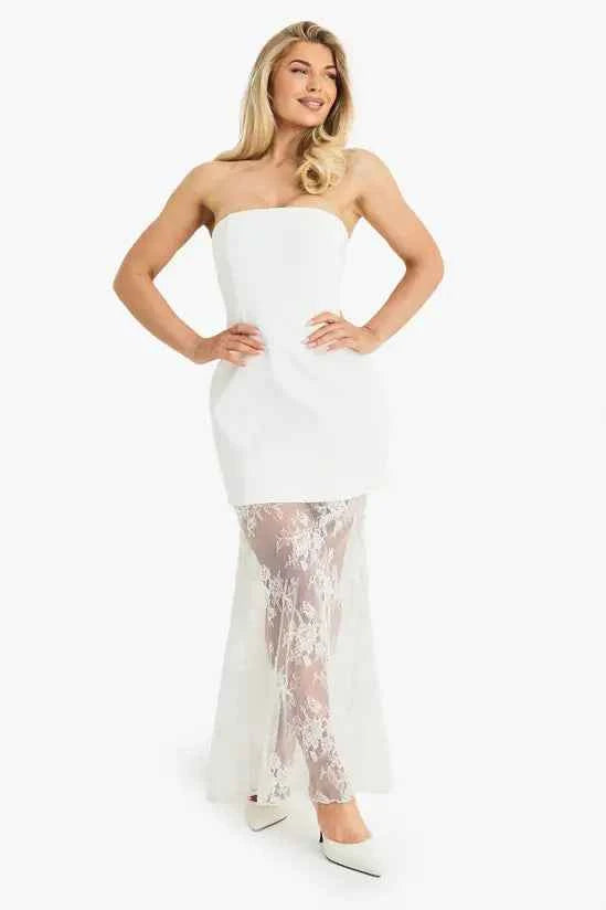Boohoo - Premium Structured Lace Maxi Dress