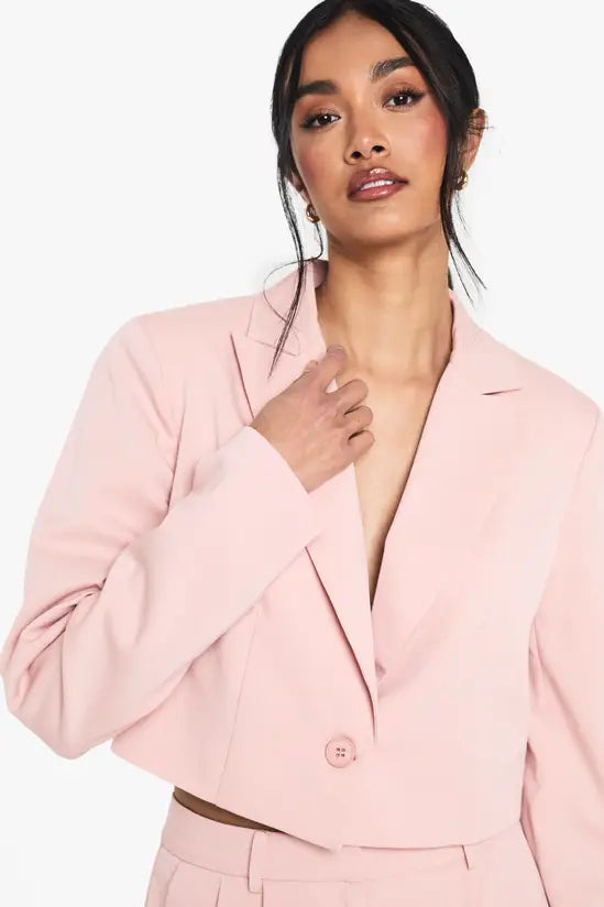 boohoo Tailored Woven Occasion Crop Blazer