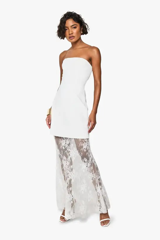Boohoo - Tall 2 in 1 Lace Fit and Flare Maxi Dress