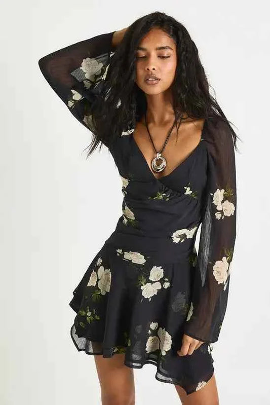 boohoo Floral Ruched Sweetheart Pleated Skater Dress