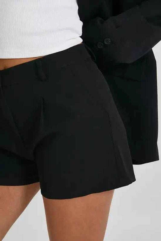 boohoo Woven Pleated Short