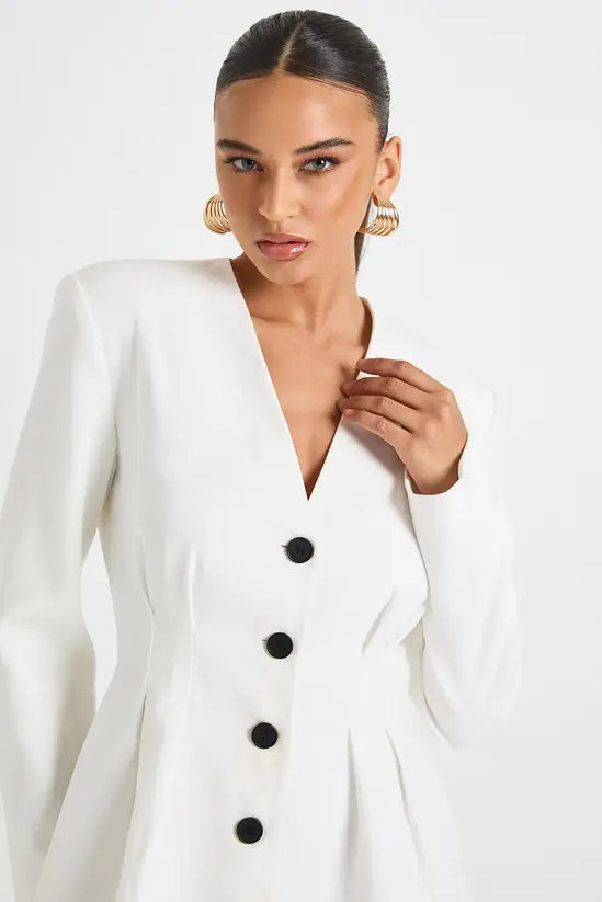Boohoo - Long Sleeve Collarless Tailored Mini Dress