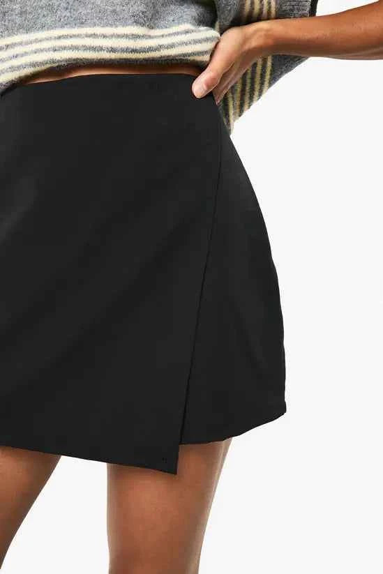 boohoo Petite Tailored Wrap Front Mini Skort