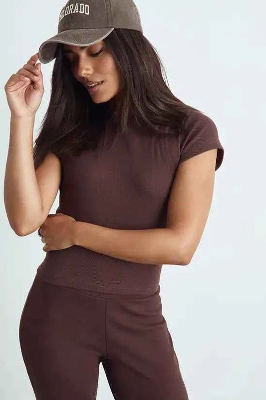 Boohoo - Basic Rib Short Sleeve Fitted Top