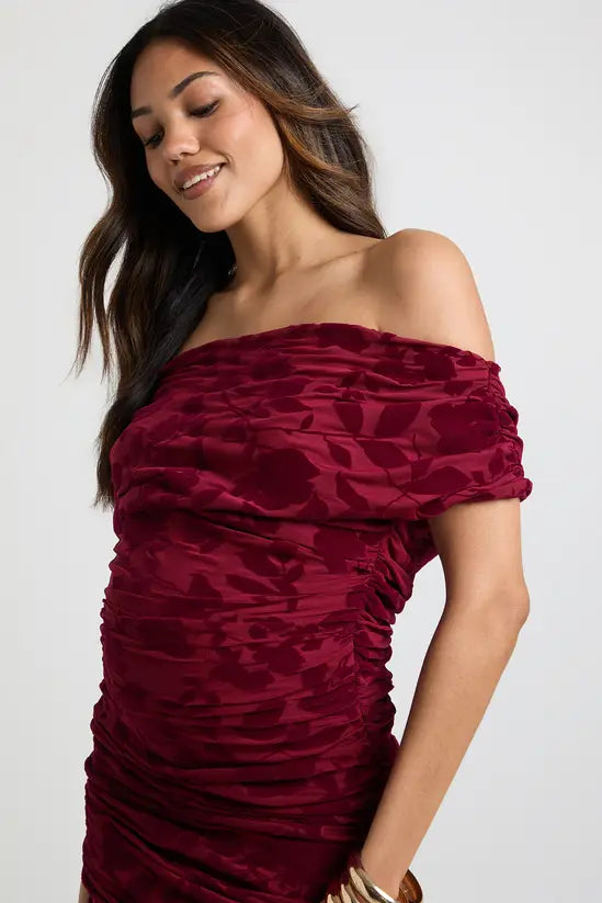 Boohoo - Maternity Devore Asymmetric Neckline Sheer Skirt Maxi Dress