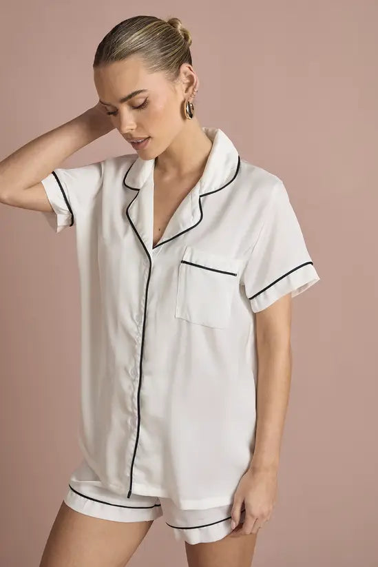 boohoo Bridal 'Bride' Satin Embroidered Short Sleeve Shirt & Short Pyjama Set