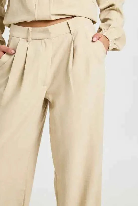 boohoo Peached Pleated Wide Leg Trousers