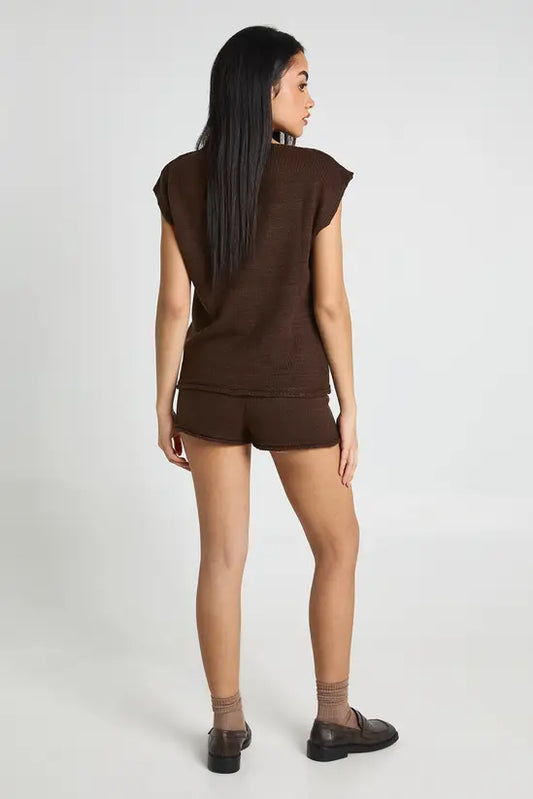boohoo Sleeveless Slash Neck Long Line Top