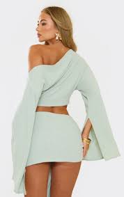 Ego - Long Sleeve Off The Shoulder Crop Top In Green Linen