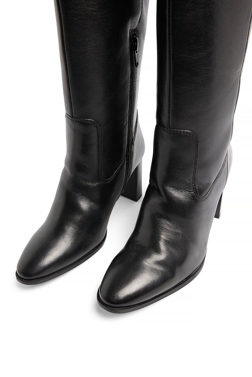 Knee High Leather Rounded Toe Boots