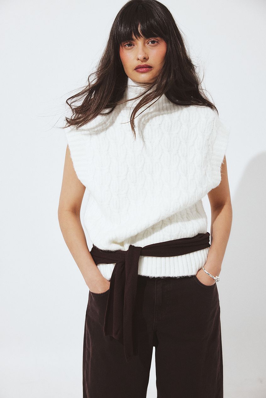 Na-kd Knitted Cable Vest