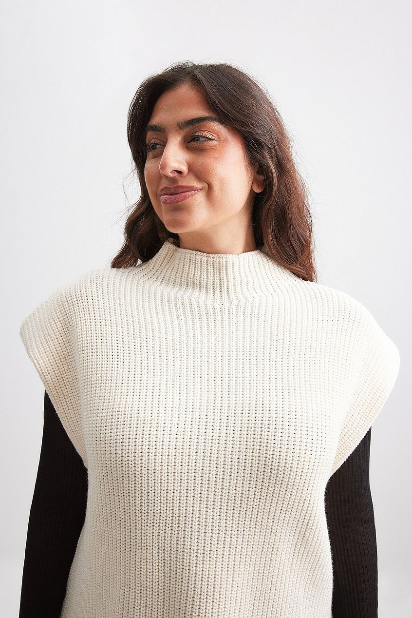 Knitted Shoulder Pad Vest
