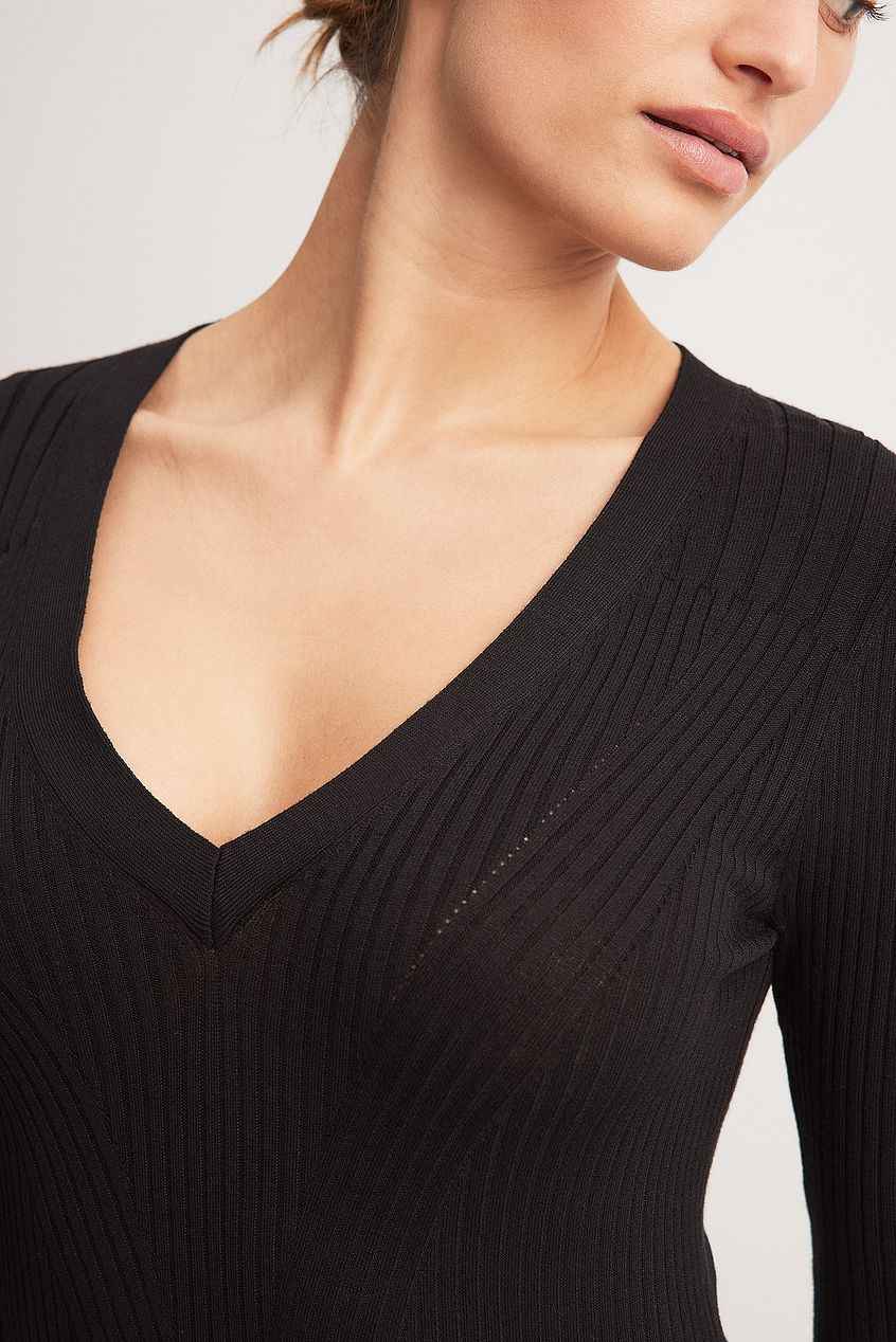 Na-kd Knitted V-Neck Midi Dress