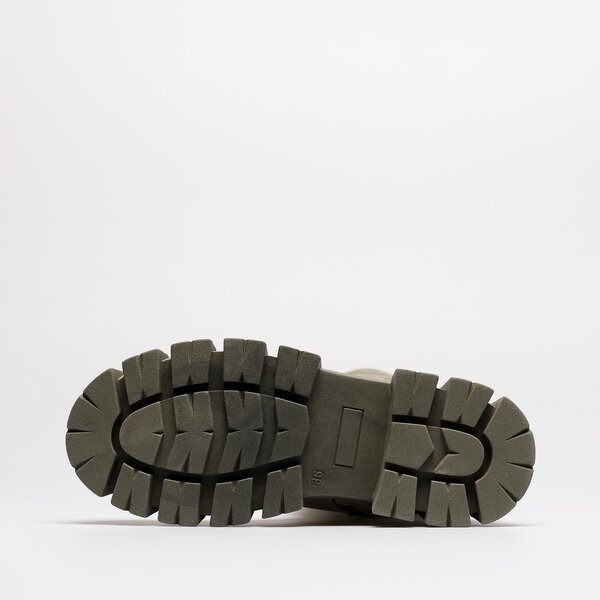 Symbiosis - High Boots Leta