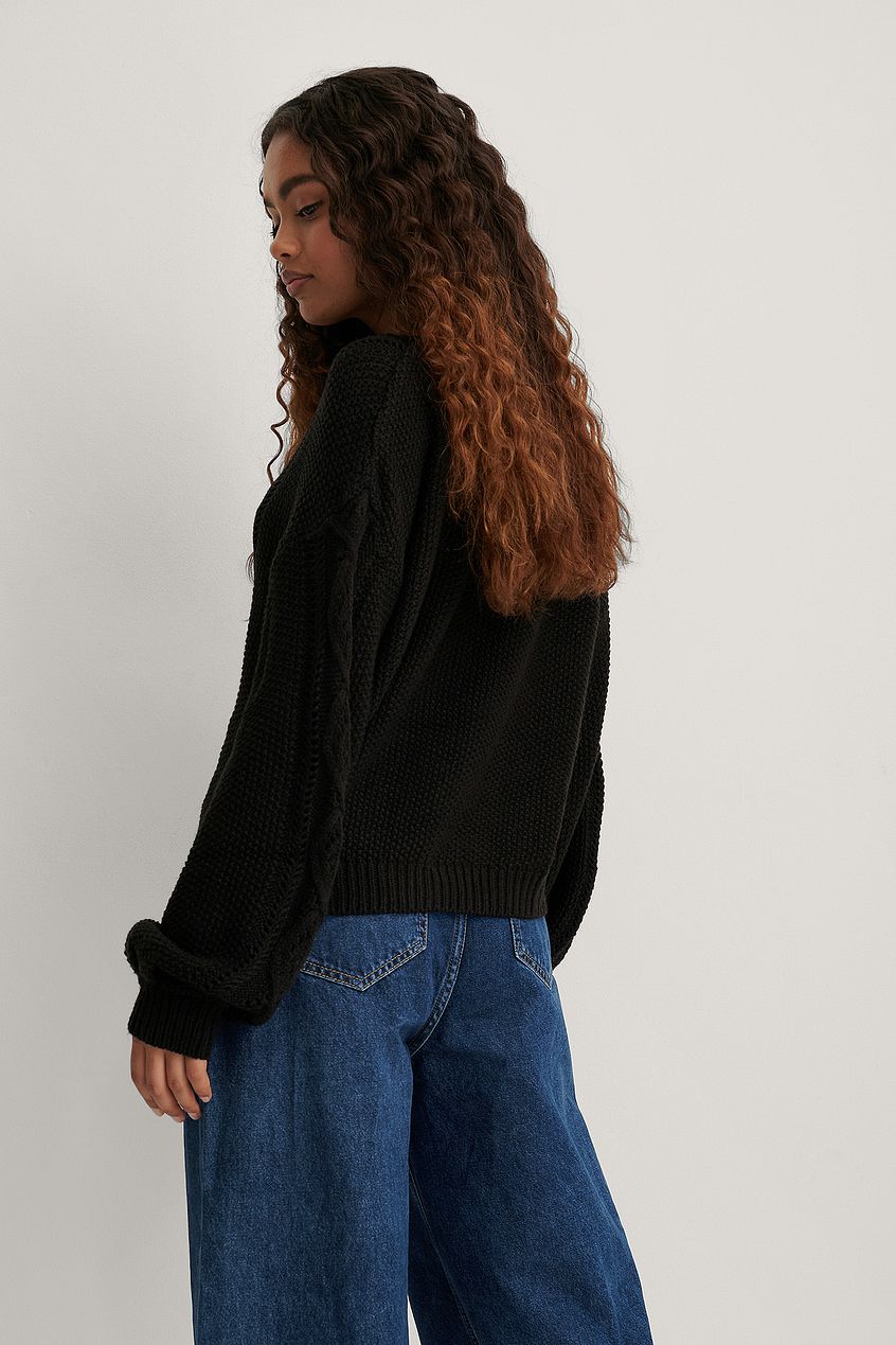 Cable Knitted Cropped Sweater