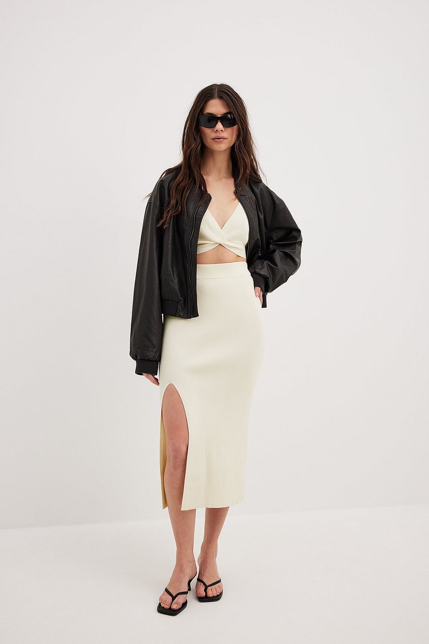 Fine Knitted High Slit Skirt