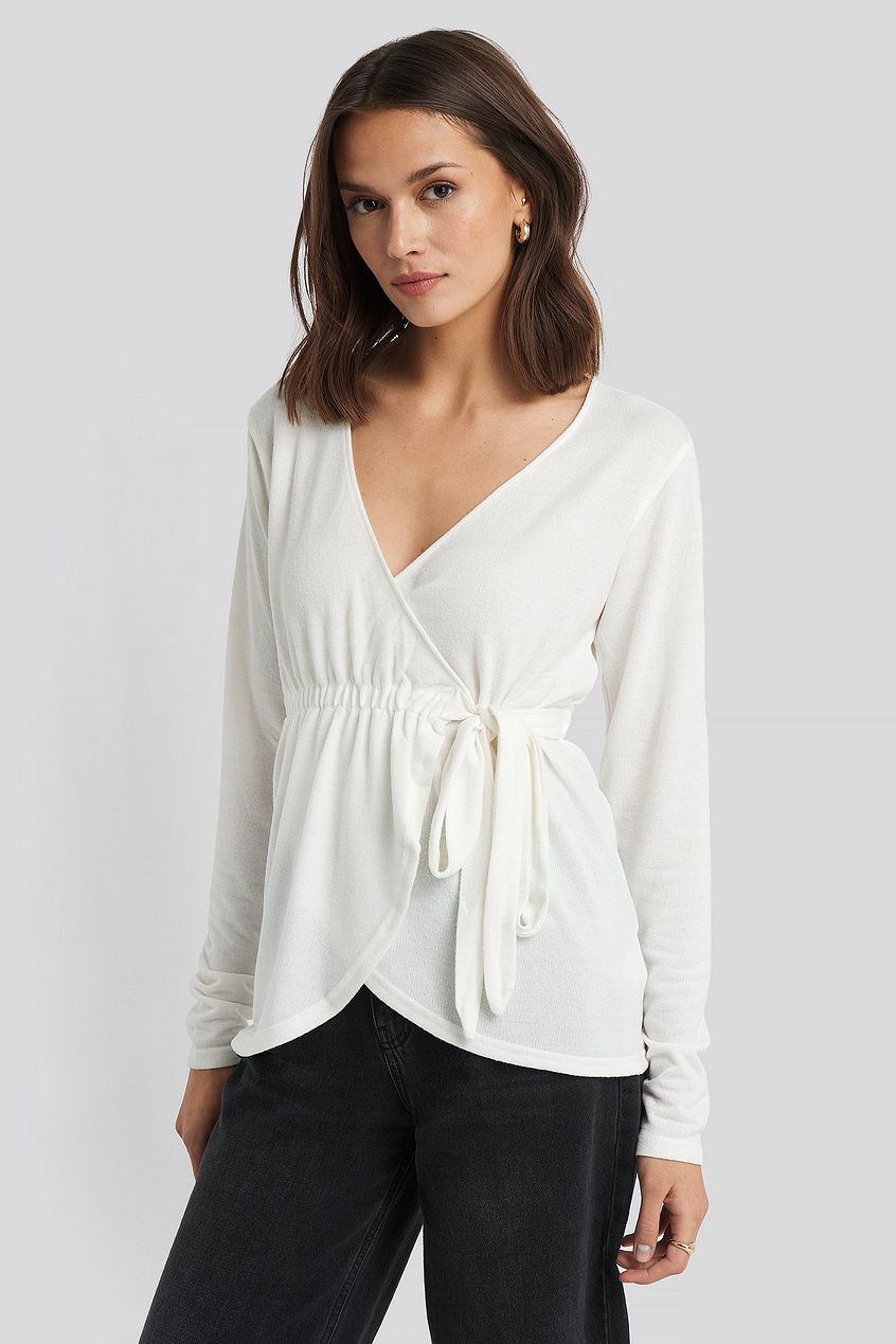 Overlap Light Knitted Sweater