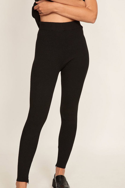 Ribbed Knitted Zip Leggings