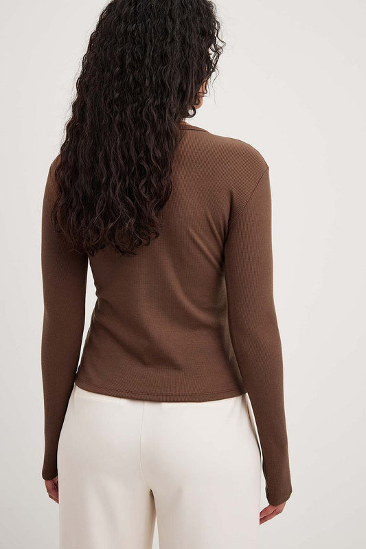 Ribbed Long Sleeved Round Neck Top