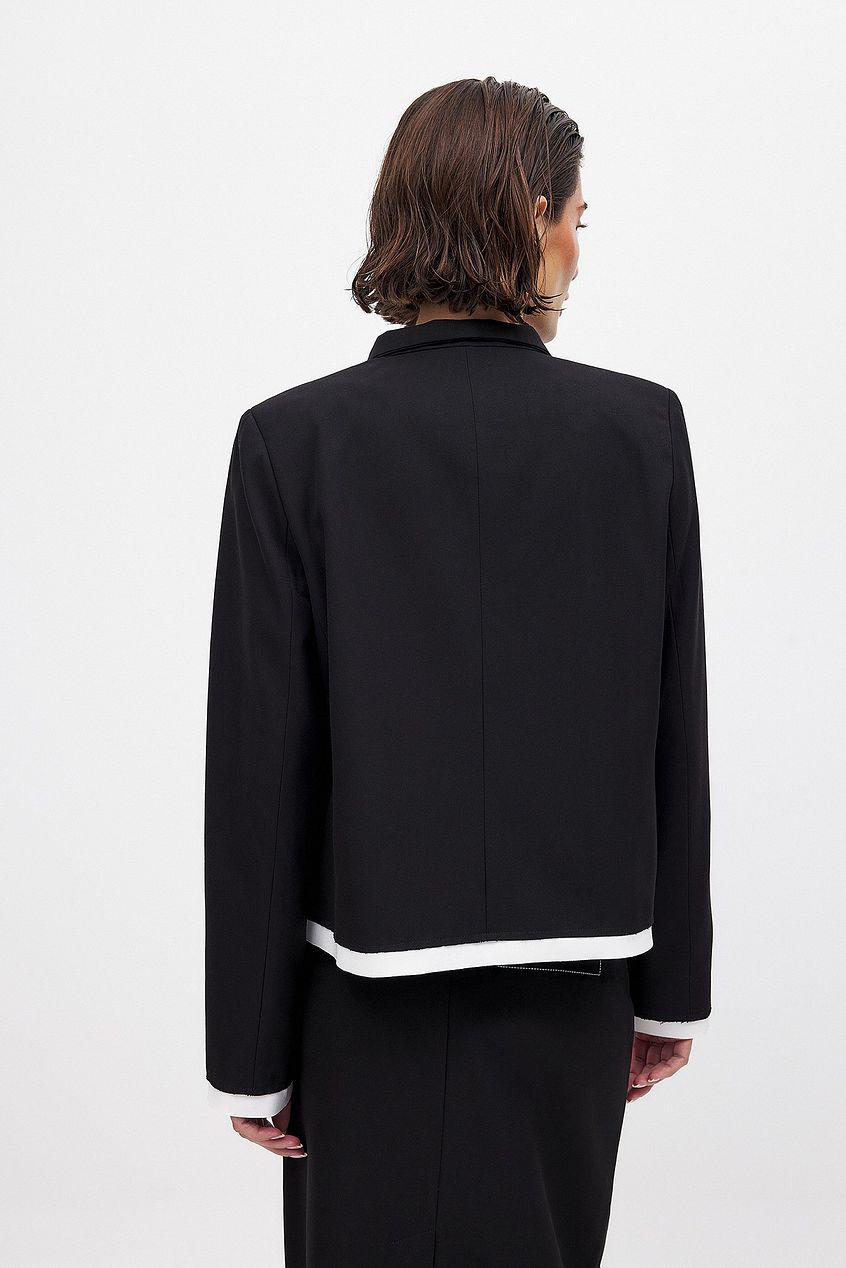 Oversized Contrast Detail Blazer