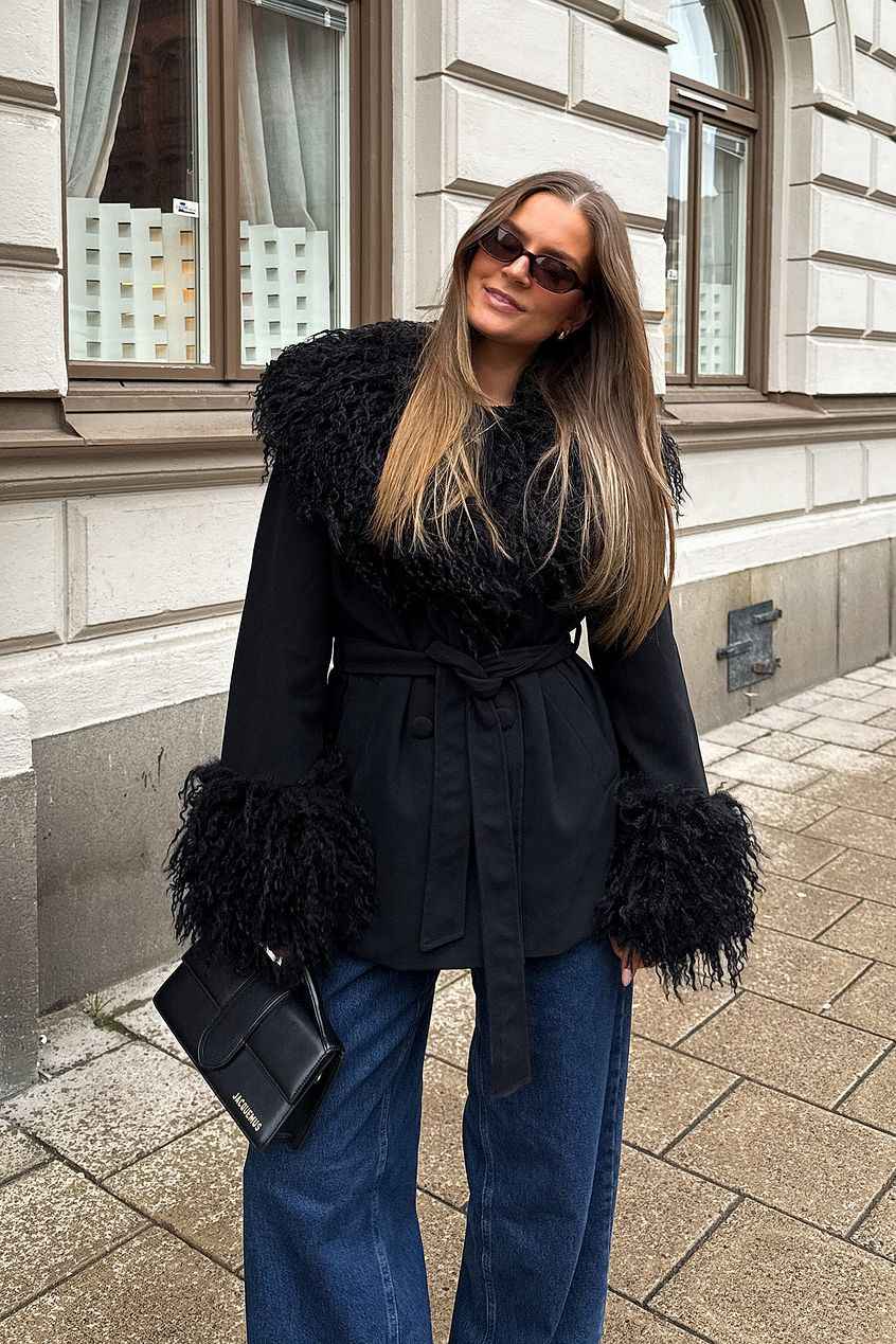 Na-Kd Bonded Detail Curly Faux Fur Jacket