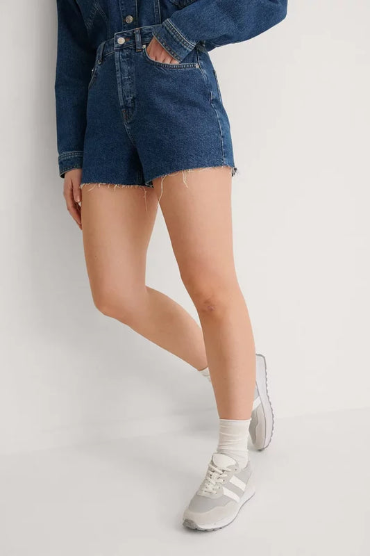 Raw Hem Vintage Look Denim Shorts