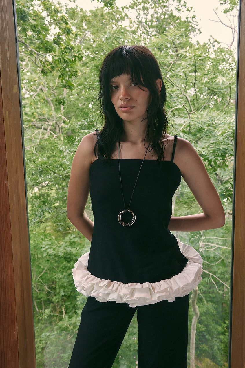 Na-kd Ruffle Detail Top