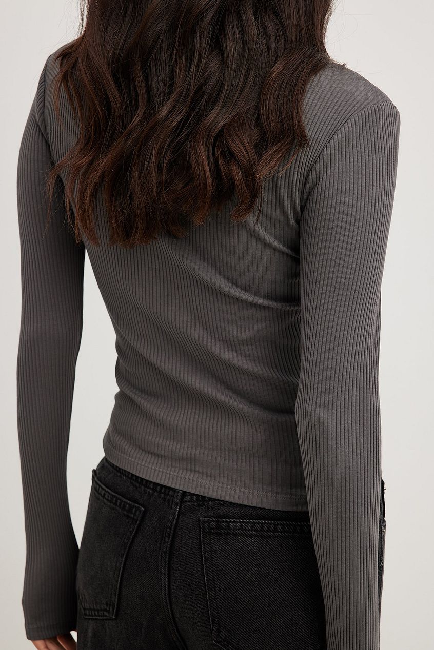 Scoop Neck Ribbed Top