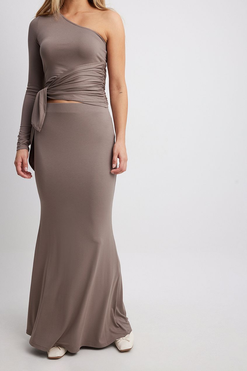 Soft Line Maxi Skirt
