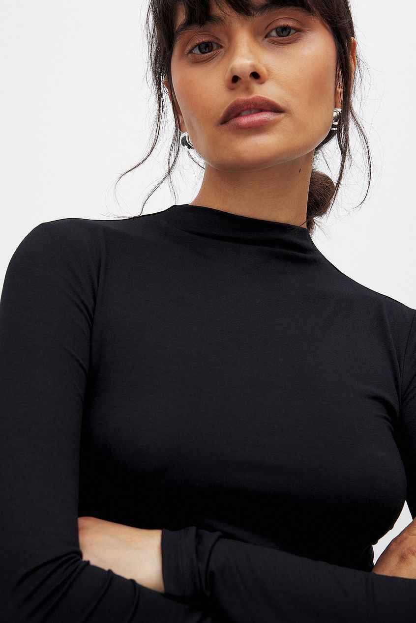 Na-kd - Soft Line Funnel Neck Long Sleeve Top