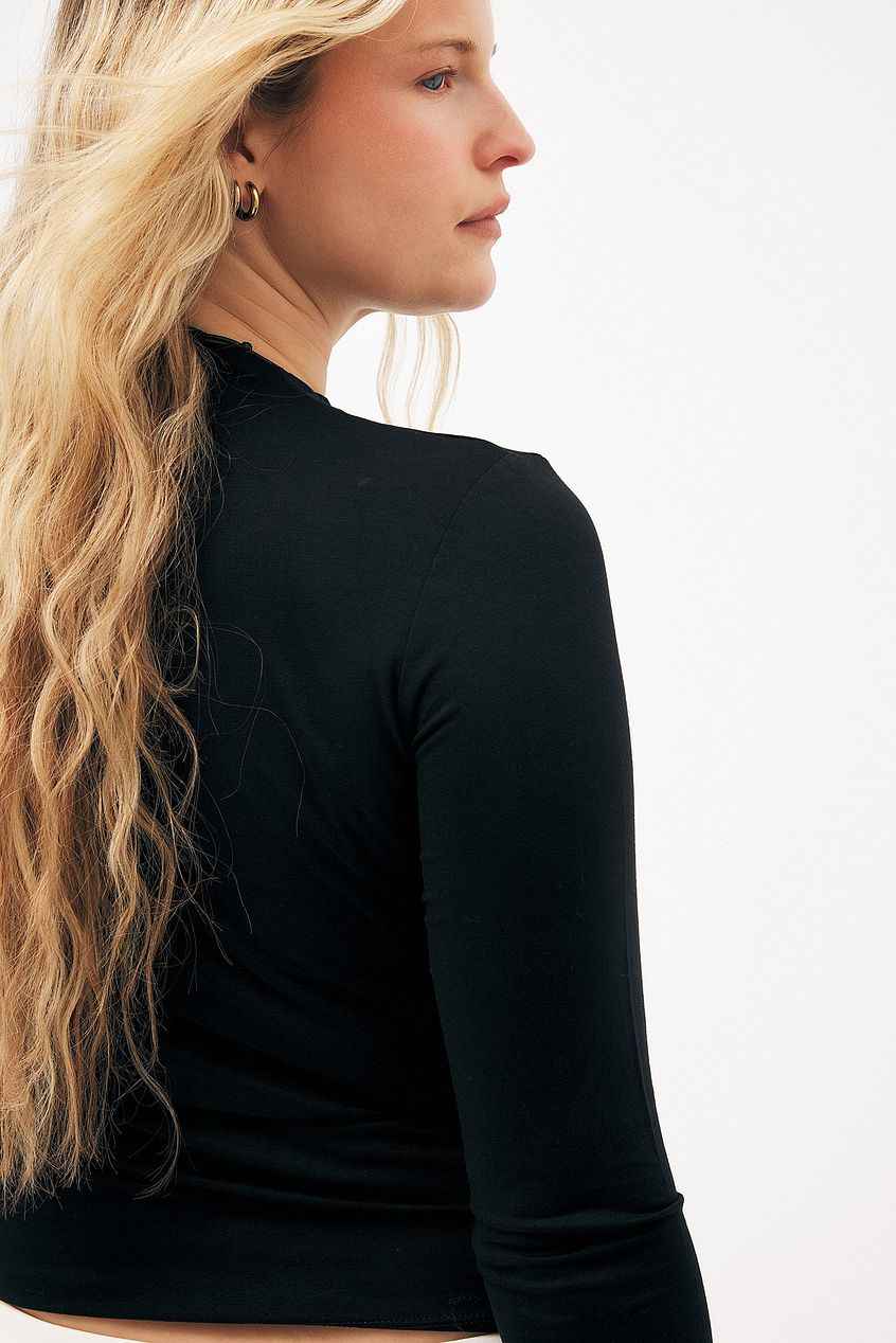 Na-kd - Soft Line Funnel Neck Long Sleeve Top