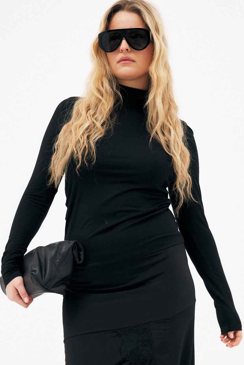 Na-kd Soft Line Turtle Neck Top