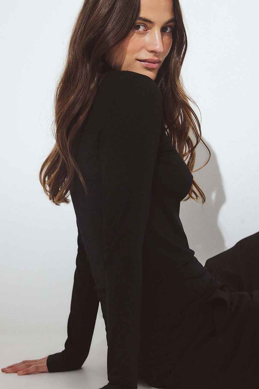 Na-kd Soft Line Turtle Neck Top