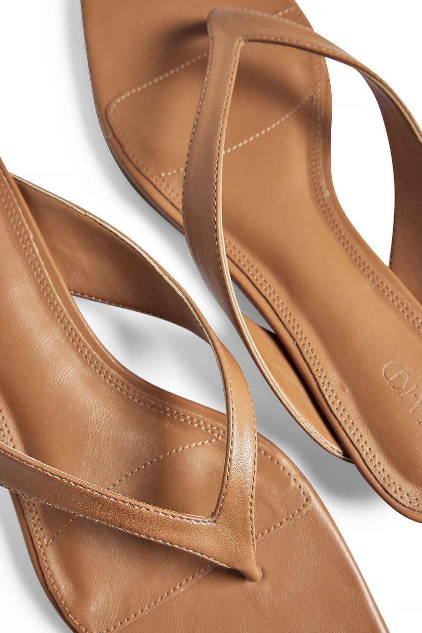 Na-kd Flip Flop Mini Heels