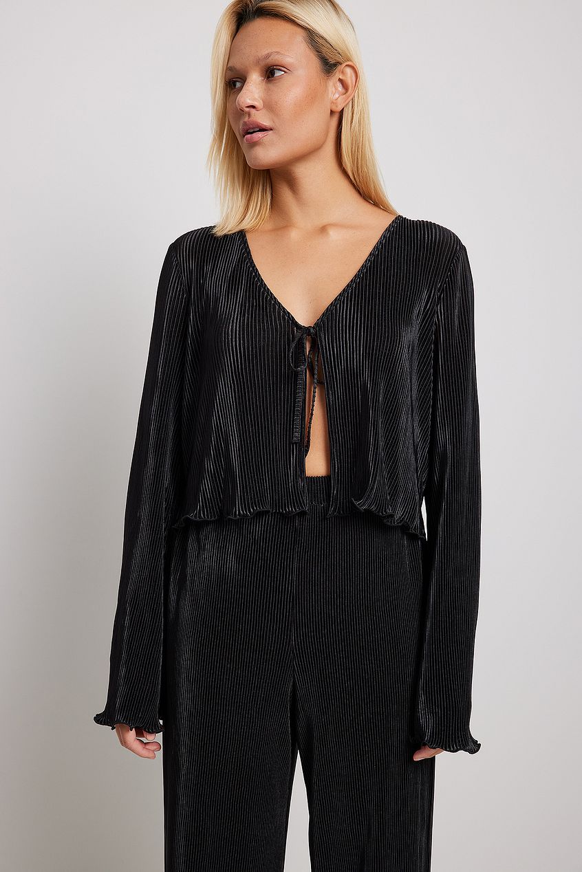 Tie Detail Pleated Top