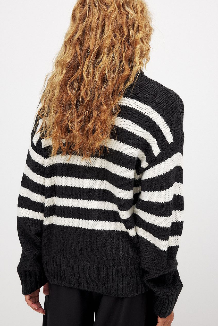 Turtle Neck Knitted Striped Sweater