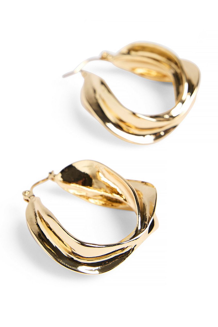 Na-kd Twisted Hoop Earrings